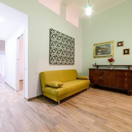 Stazione Treni - Wi-Fi & Netflix Cozy Space Apartment Salerno Exterior foto