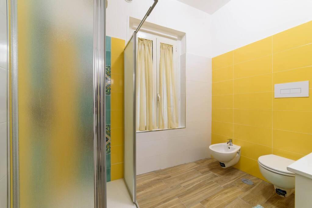 Stazione Treni - Wi-Fi & Netflix Cozy Space Apartment Salerno Exterior foto