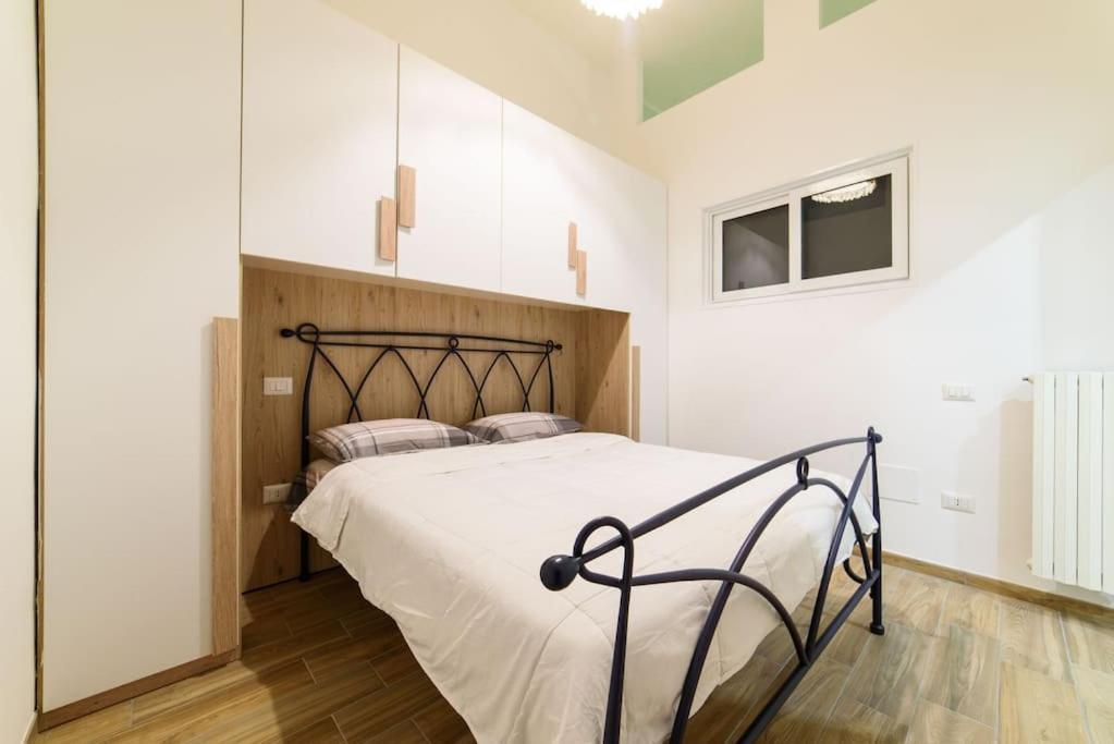 Stazione Treni - Wi-Fi & Netflix Cozy Space Apartment Salerno Exterior foto