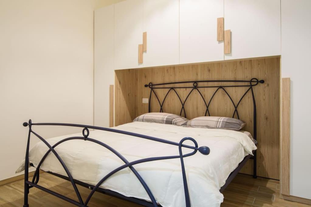 Stazione Treni - Wi-Fi & Netflix Cozy Space Apartment Salerno Exterior foto